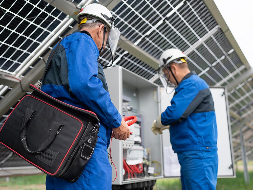 Manutenzione-impianto-fotovoltaico--scopri-i-costi-e-con-quale-frequenza-fare-la-manutenzione