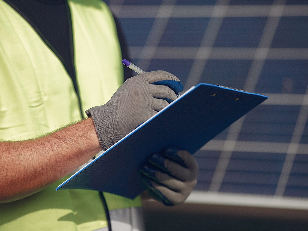 Scopri-che-cose-la-certificazione-dellimpianto-fotovoltaico-a-cosa-serve-e-a-chi-rivolgersi-per-ottenerla